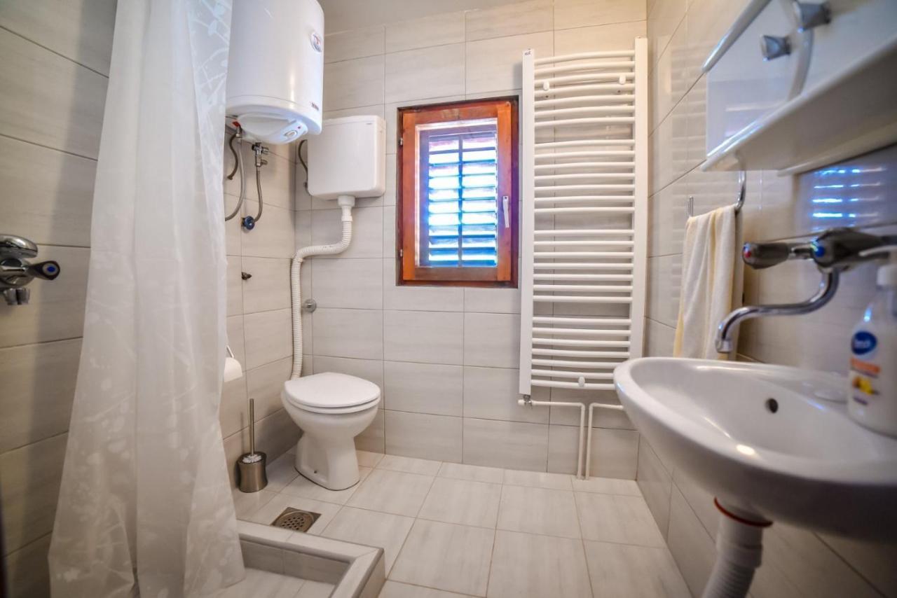 Ng Apartmani Tornik ซลาตีบอร์ ภายนอก รูปภาพ
