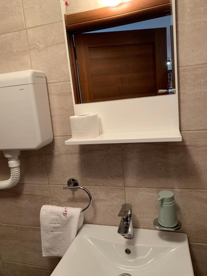 Ng Apartmani Tornik ซลาตีบอร์ ภายนอก รูปภาพ